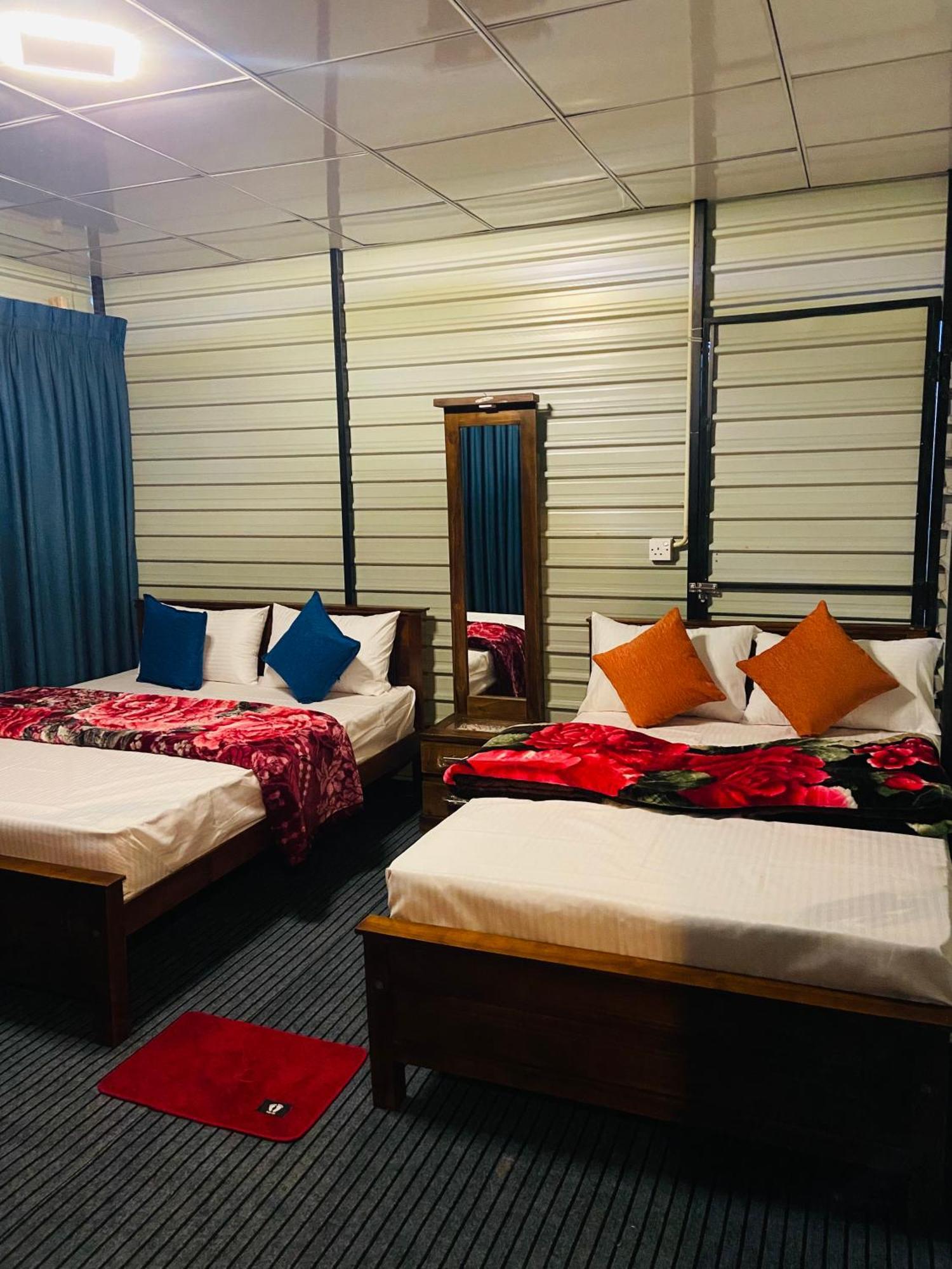 Shan Hotel Nallathanniya Exterior photo
